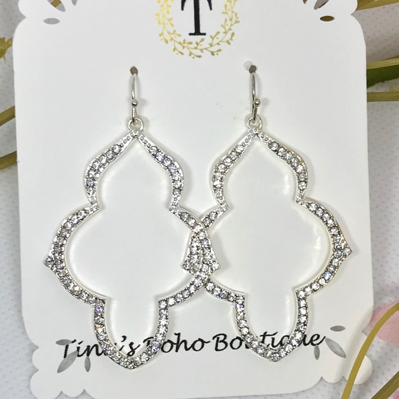 NEW 🌸💎 Rhinestone quatrefoil Silver Drop Earring - Picture 2 of 4